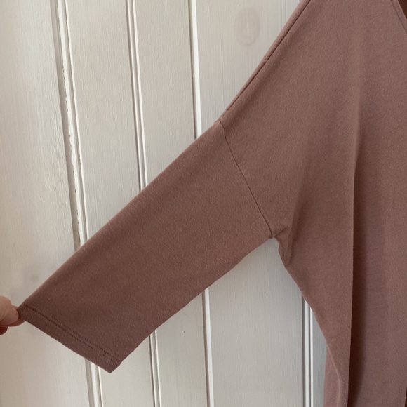 Women's Express Long Sleeve Shirt Size Medium - Picture 4 of 5